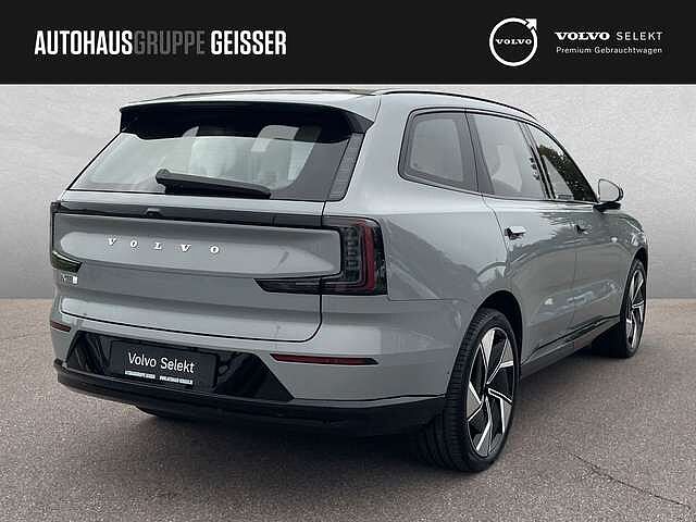 Volvo  Ultra Twin Motor Performance AWD 7-Sitzer