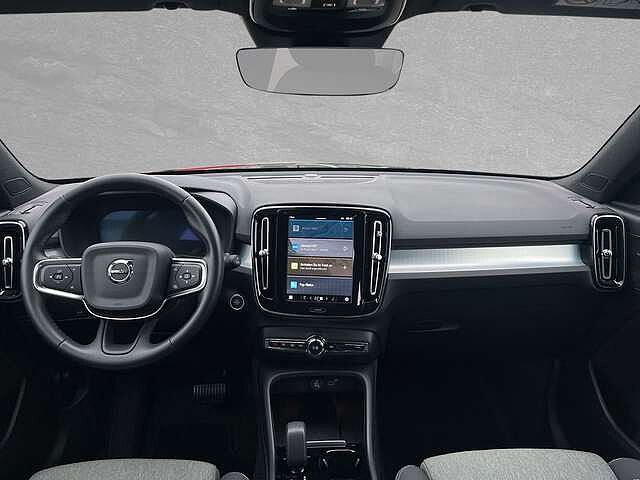 Volvo  B3 MILD-Hybrid Black Edition Plus LED