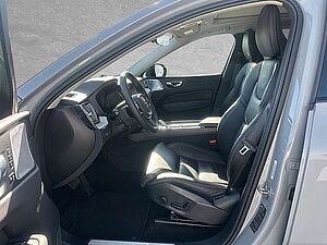 Volvo  B5 AWD Ultra Dark ACC BLIS HUD SD
