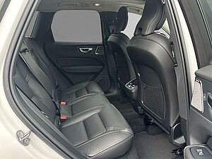 Volvo  B5 AWD Ultra Dark ACC BLIS HUD SD