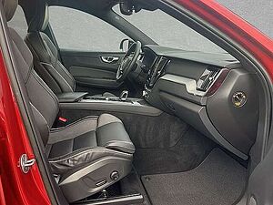 Volvo  B4 Mild-Hybrid R-Design Automatik LED SD