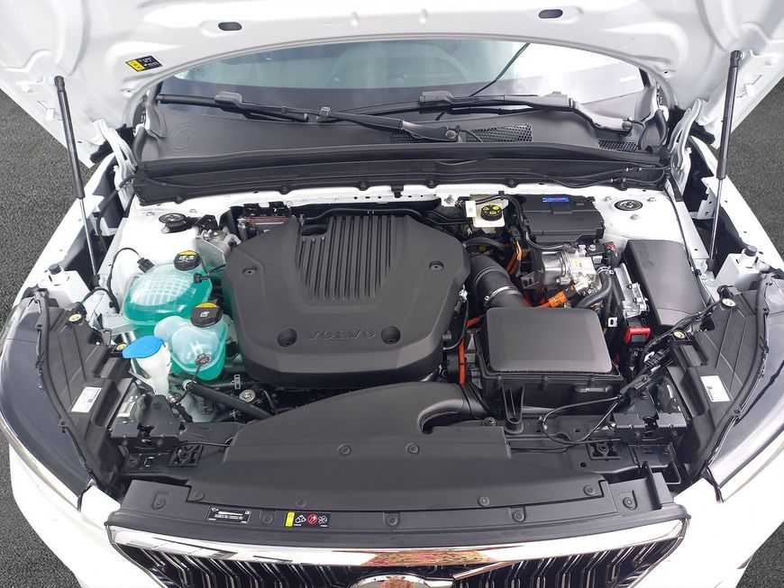 Volvo  T5 Recharge DKG