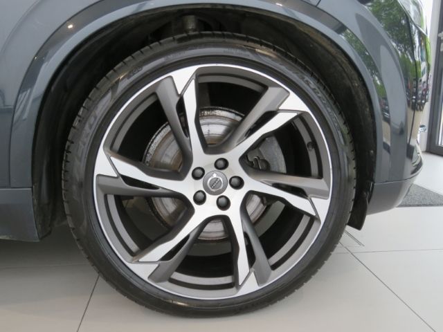 Volvo  D5 AWD Inscription Xenium-P Business-Pro