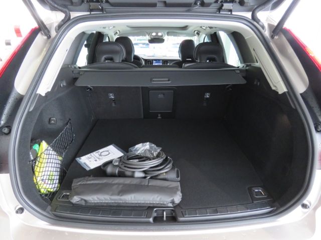 Volvo  T6 Recharge Core 0,5% Reg. Winter-P. Fronts