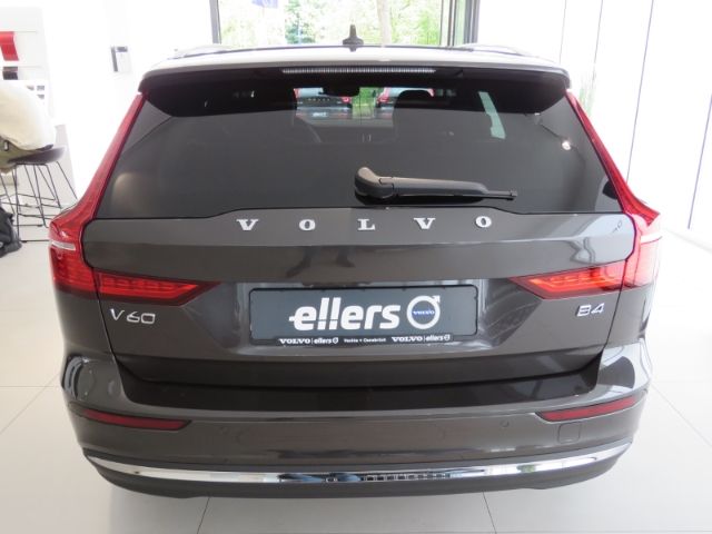 Volvo  B4 Diesel Plus Bright 19Zoll 360Grad Harmann