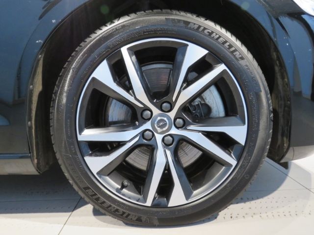 Volvo  T6 AWD R-Design Recharge Plug-In Hybrid