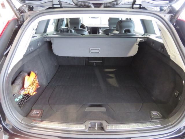 Volvo  T6 AWD Recharge Plug-In Hybrid Winter-P. Lic