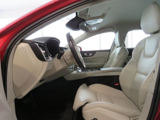 Volvo  T6 Recharge Plus Bright HarmanKardon Licht-P