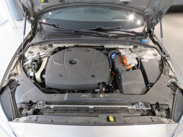 Volvo  T8 Recharge R-Design Xenium-P. Pro Winter-P.