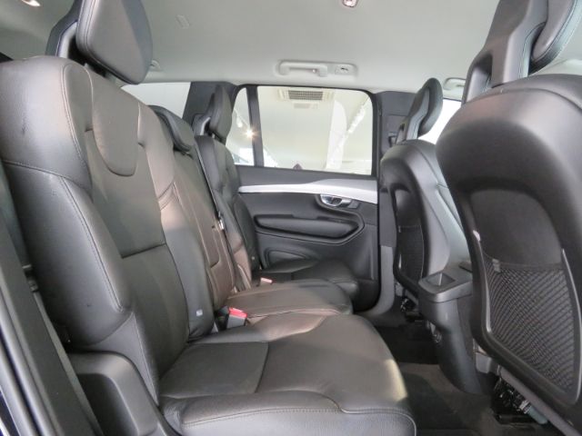 Volvo  B5 D AWD Momentum Pro 7-Sitzer AHK Sitz-Kom