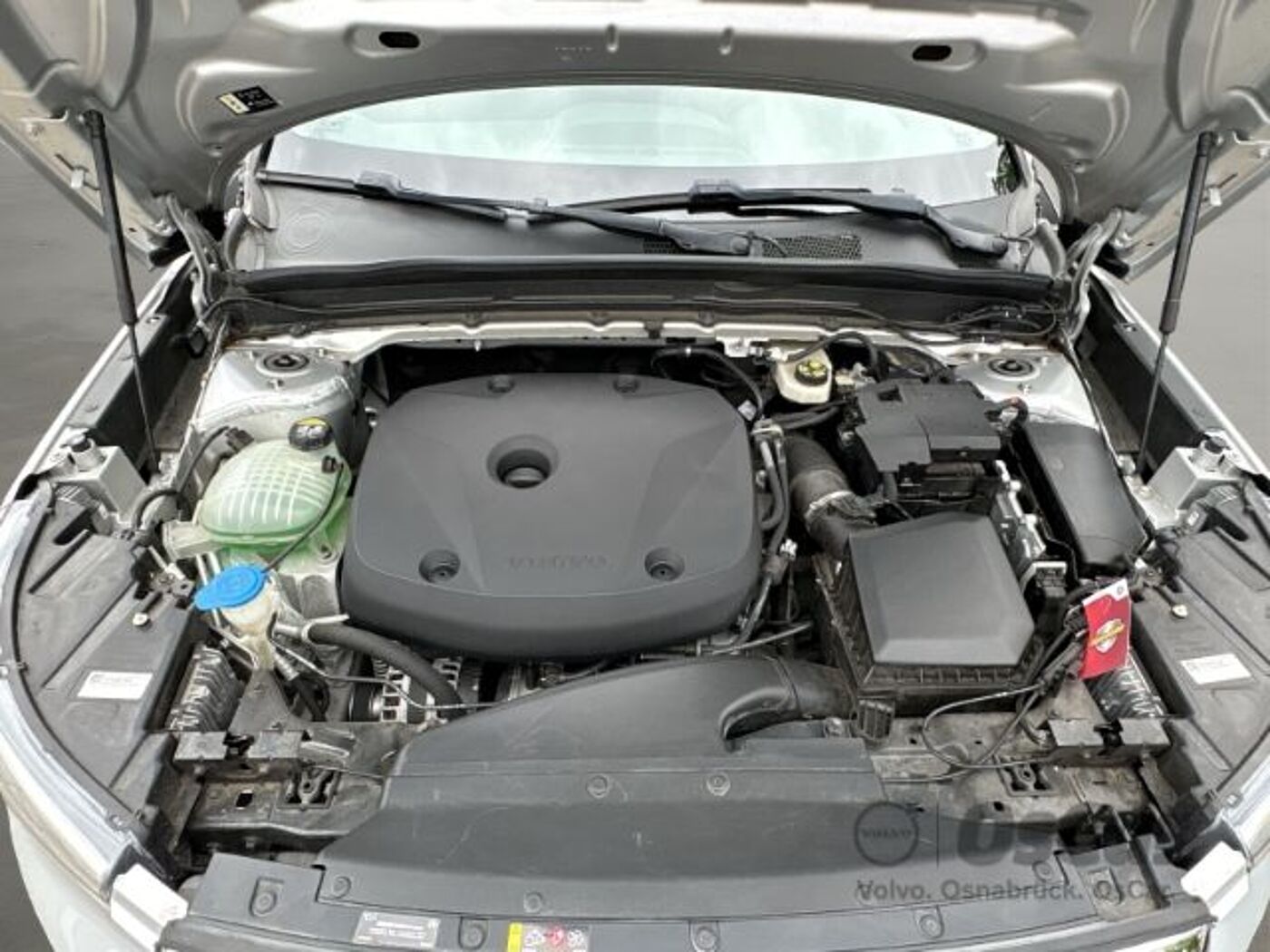 Volvo  T4 Klima LM Tempomat LED-Scheinwerfer Color