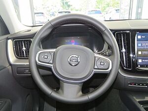 Volvo  T6 Recharge Core 0,5% Reg. Winter-P. Fronts
