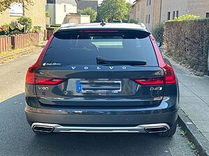 Volvo  D4 AWD Cross Country Pro Panoramadach