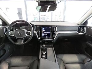 Volvo  B3 Benzin Momentum Pro IntelliSafe Pro-P. Le