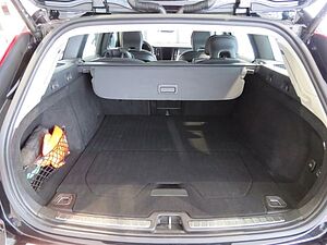 Volvo  T6 AWD Recharge Plug-In Hybrid Winter-P. Lic