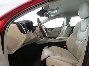 Volvo  T6 Recharge Plus Bright HarmanKardon Licht-P