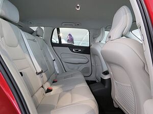 Volvo  T6 Recharge Plus Bright HarmanKardon Licht-P