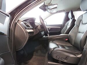 Volvo  B5 D AWD Momentum Pro 7-Sitzer AHK Sitz-Kom
