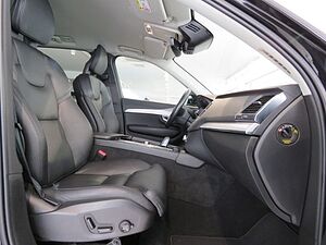 Volvo  B5 D AWD Momentum Pro 7-Sitzer AHK Sitz-Kom