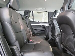 Volvo  B5 D AWD Momentum Pro 7-Sitzer AHK Sitz-Kom