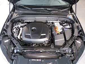 Volvo  T8 Recharge Plus Black Edition HarmanKardon