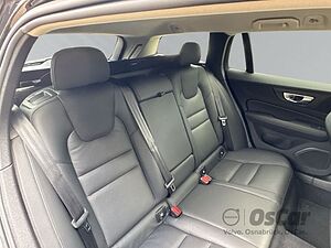 Volvo  B4 Benzin Core Fahrassistenz-P. Sitz-Komfort