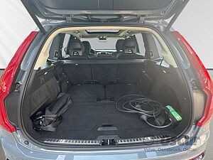 Volvo  T8 Recharge Plus Dark 7-Sitzer AHK Panorama