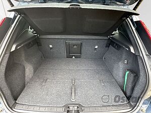 Volvo  T2 2WD Momentum Pro LM-Felge 19 Zoll Panora