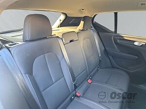 Volvo  T4 2WD Plug-In Hybrid Core AHK Park-P. Wint