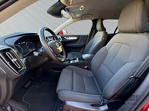 Volvo  T4 2WD Plug-In Hybrid Core AHK Park-P. Wint