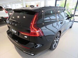 Volvo  T6 AWD Plus Dark Recharge Plug-In Hybrid