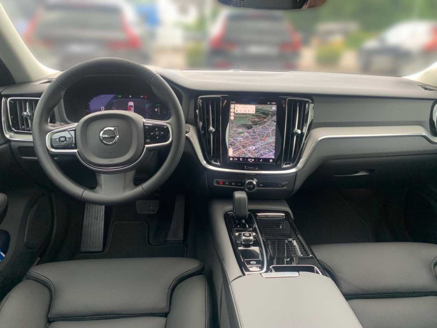 Volvo  T6 AWD Plus Dark Fahrerassistenz Paket LM-Rä