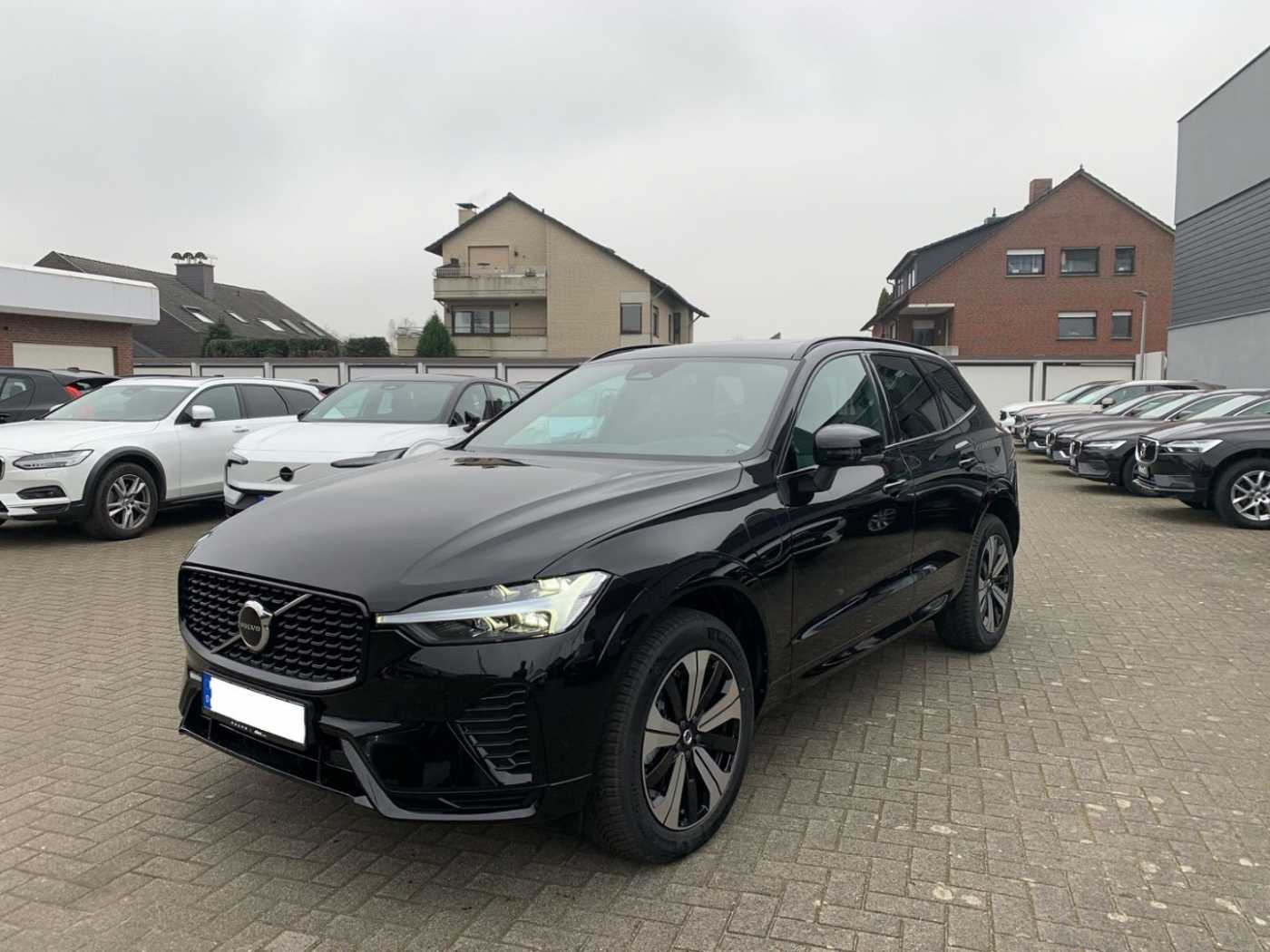 Volvo  T6 Recharge AWD Plus Dark  Fahrerasisstenz