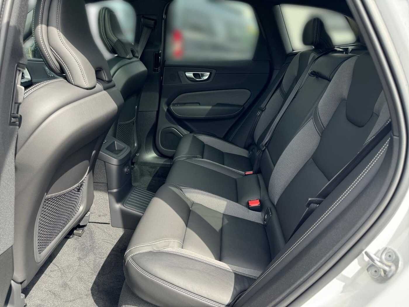 Volvo  T6 Recharge AWD Plus Dark Licht+Fahrerasiss