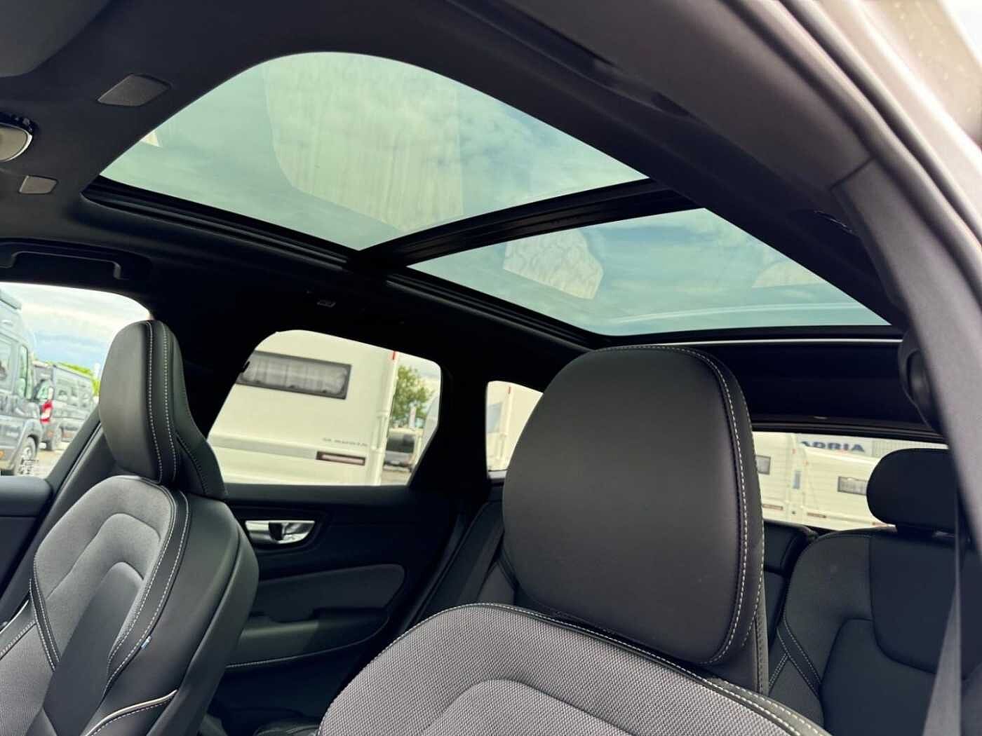 Volvo  T6 Recharge AWD Plus Dark Licht+Fahrerasiss