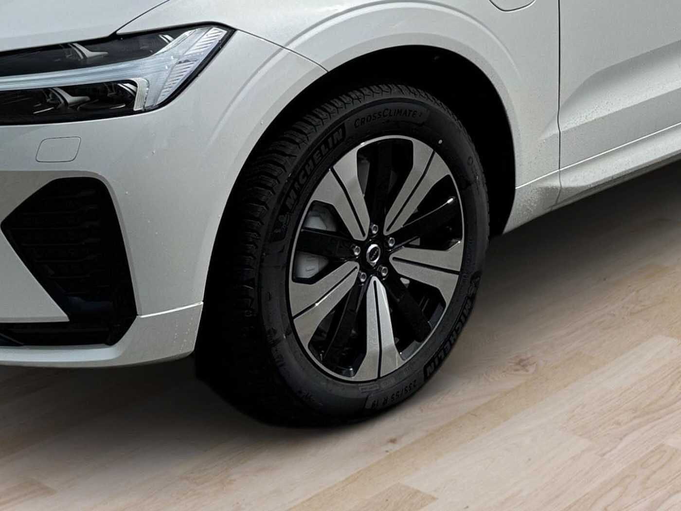 Volvo  T6 Recharge AWD Plus Dark Licht+Fahrerasiss
