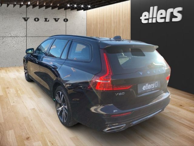 Volvo  T6 AWD R-Design el. Sitze Navi  Abstandstemp