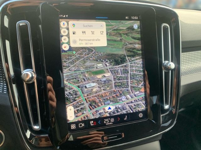 Volvo  B4 Ultra Bark Pixel LED el. Sitze Abstandst