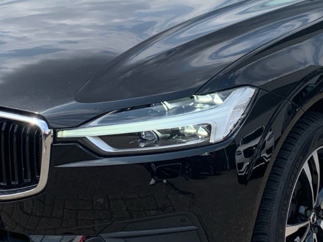 Volvo  B4 AWD Momentum Pro Voll LED Kamera Navi BL