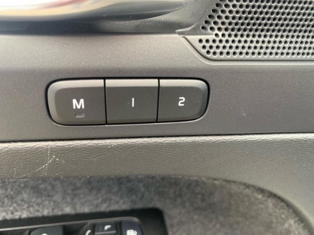 Volvo  Inscription Expression Recharge Plug-In Hyb
