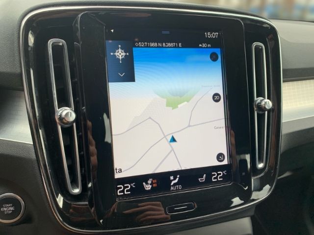 Volvo  T3 Momentum Navi Sitzheizung Tempomat Kamer