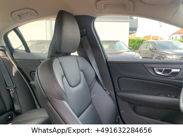 Volvo  B5 AWD Plus Dark Abstandstempomat  el. Sitze