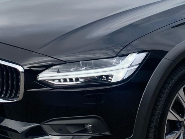 Volvo  Cross Country Pro AWD B4 Diese