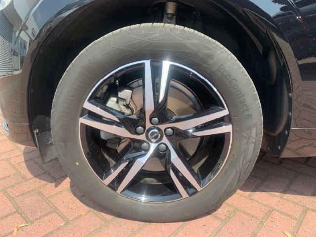 Volvo  B4 AWD R-Design Abstandstempomat Voll LED e