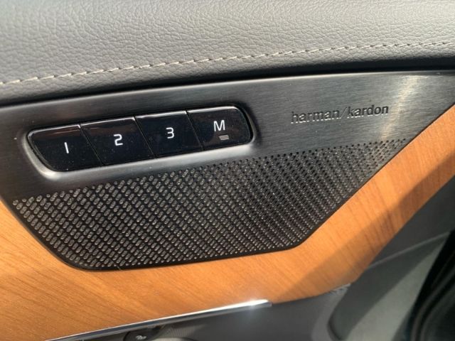 Volvo  T8 AWD Inscription Edition HUD Abstandstemp