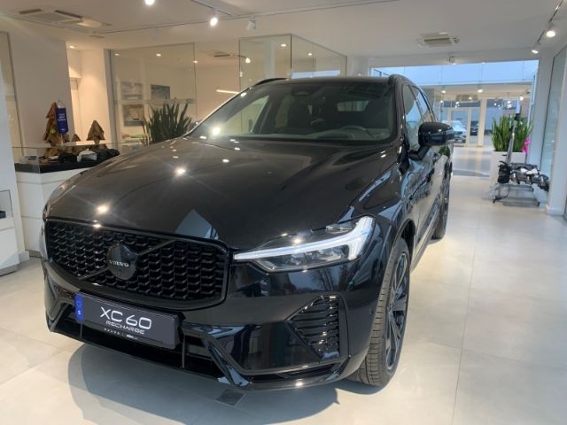 Volvo  T8 AWD Ultra Black Edition HUD el. GSHD Vol