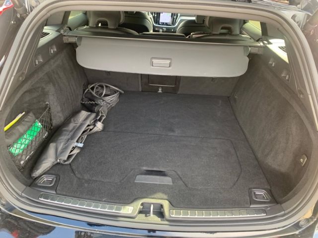 Volvo  T6 AWD R-Design el. Sitz Kamera Navi