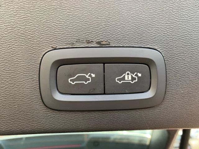 Volvo  Recharge Plug-In Hybrid 2WD Navi Tempomat S