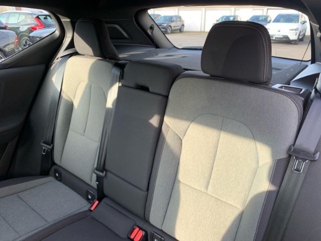 Volvo  Recharge Plug-In Hybrid 2WD Navi Tempomat S