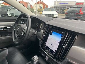 Volvo  D3 Momentum Pilot Assist Abstandstempomat Le